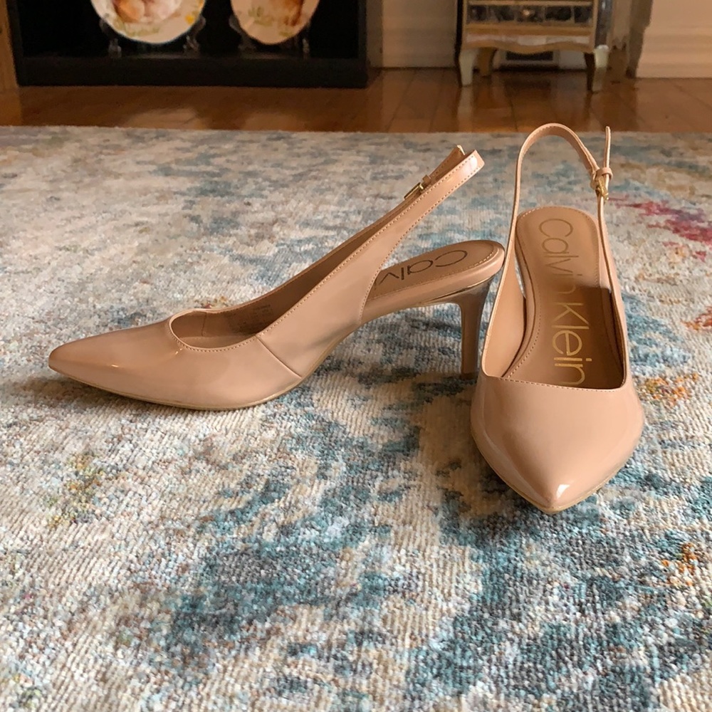 CALVIN KLEIN Nude sling backs NEVER WORN